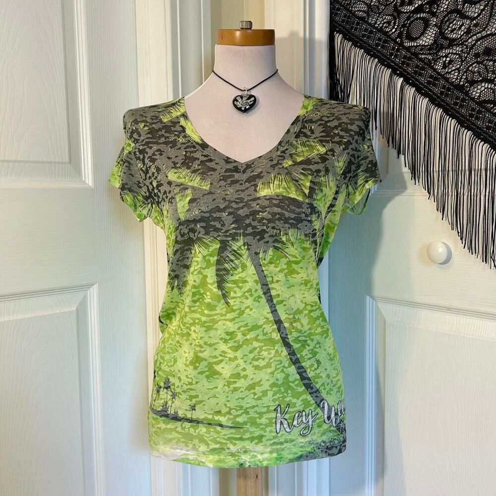 Unbranded Women's Green T-shirt